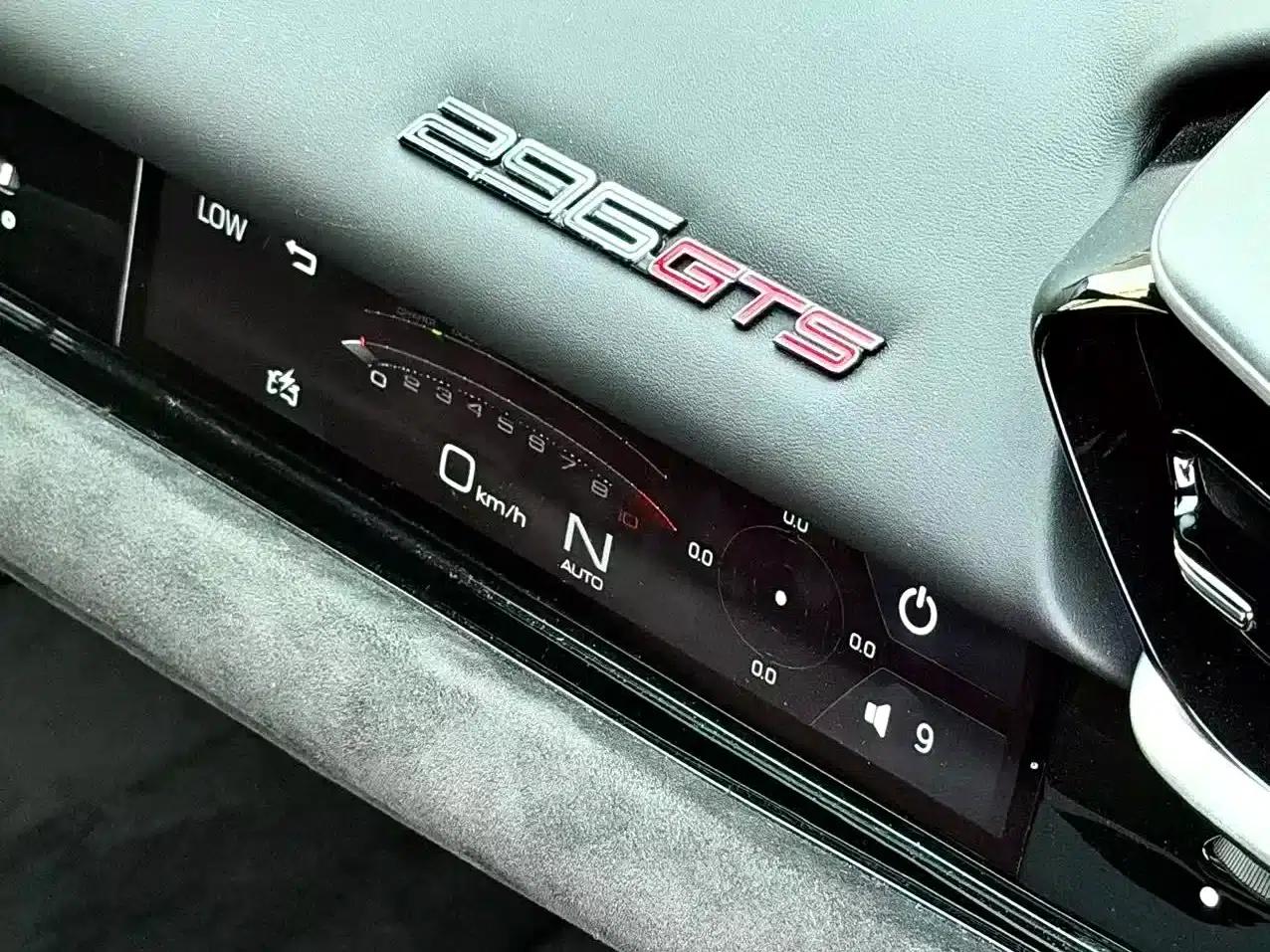 Ferrari 296 2022 3.0T V6 GTS — миниатюра 11