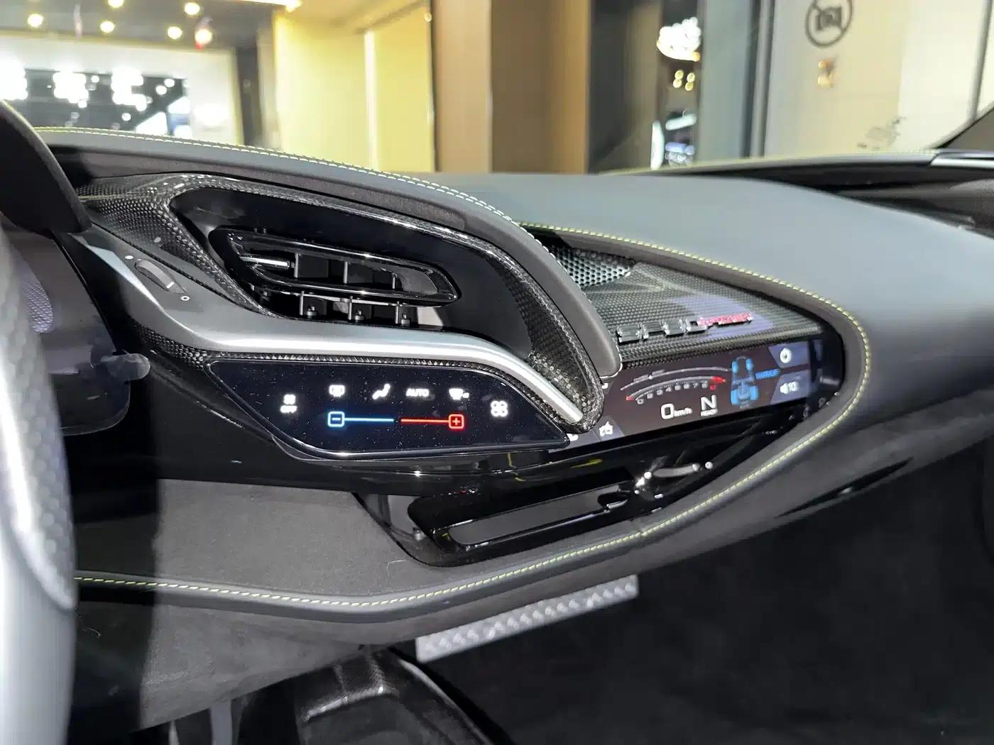 SF90 2021 3.9T V8 Spider — миниатюра 14