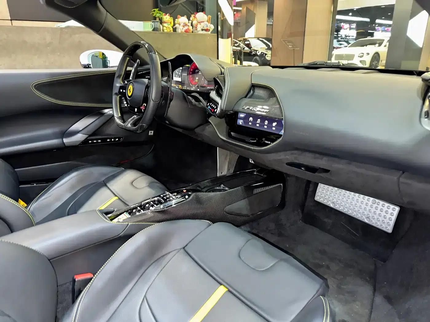 SF90 2021 3.9T V8 Spider — миниатюра 20
