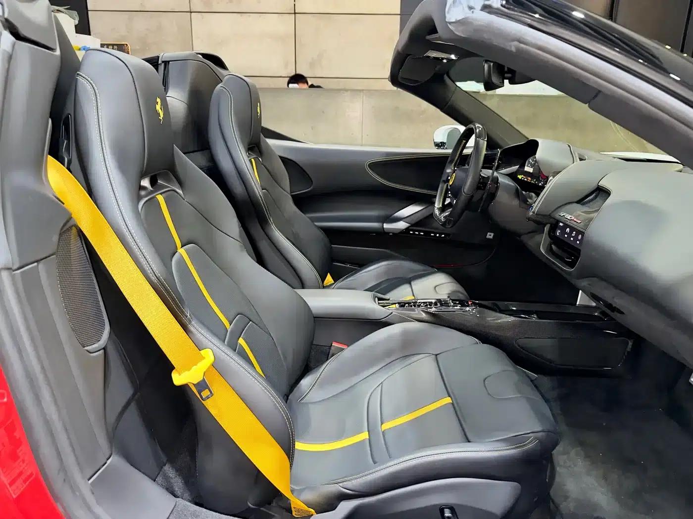 SF90 2021 3.9T V8 Spider — миниатюра 22