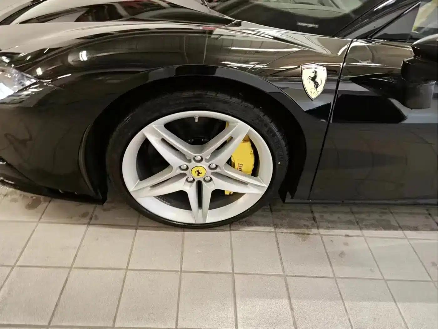 SF90 2020 3.9T V8 Stradale — миниатюра 2