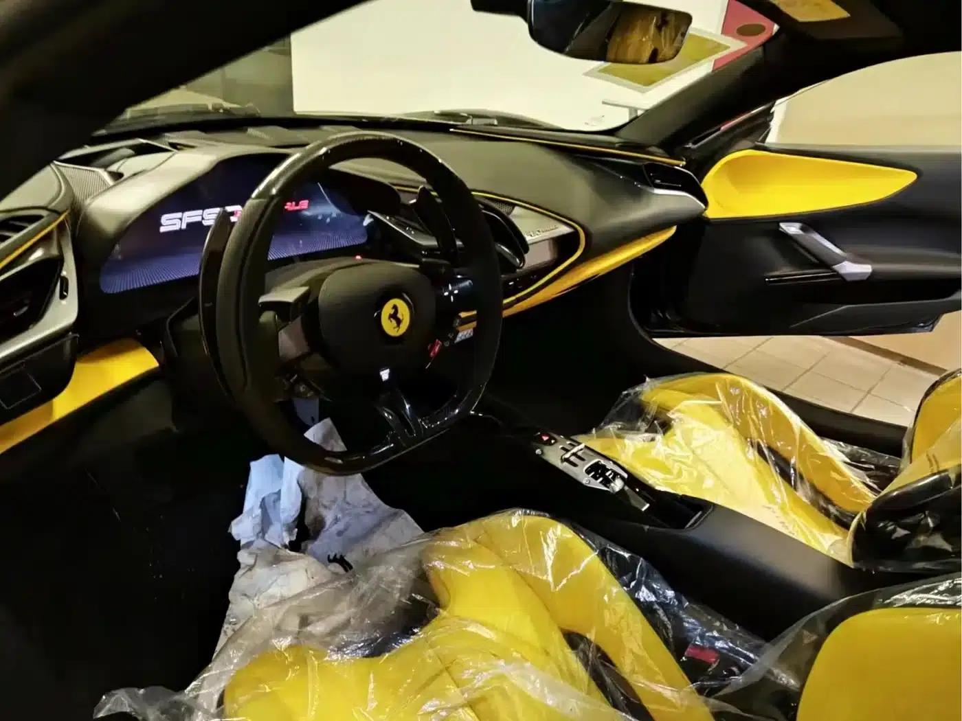 SF90 2020 3.9T V8 Stradale — миниатюра 6
