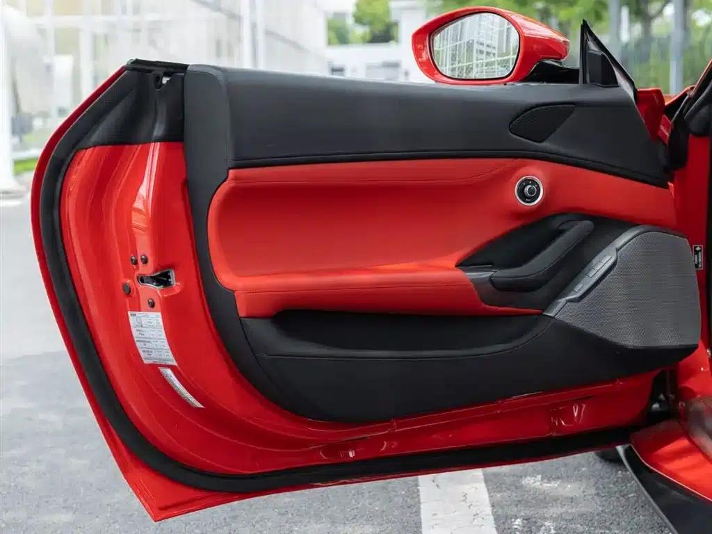 2021 Portofino 3.9T M — миниатюра 16