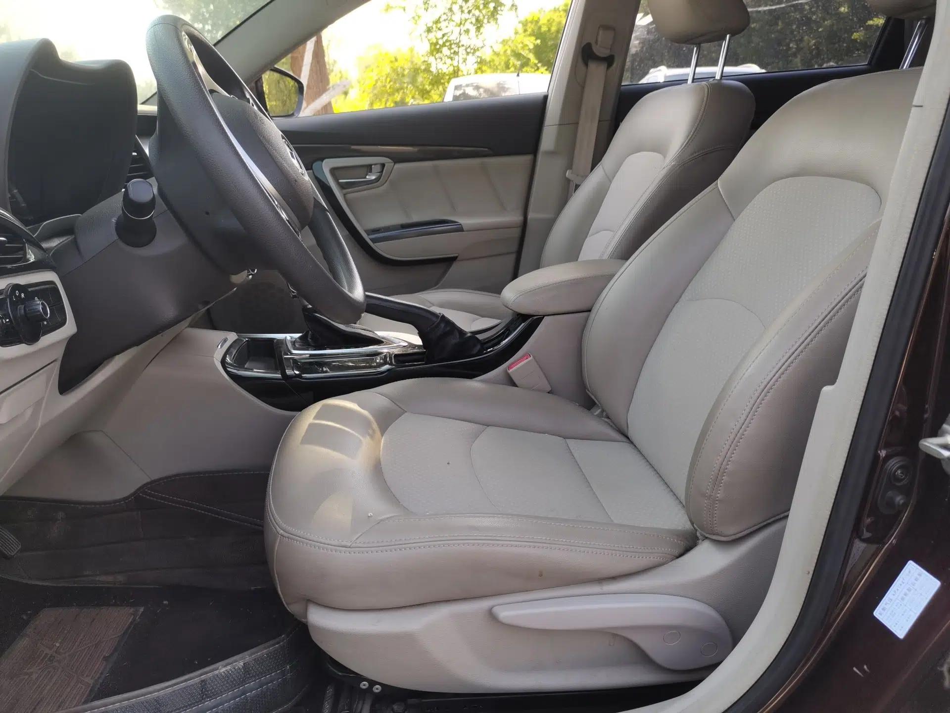 GAC Trumpchi GA6 2015 1.8T DCT Comfort Model — миниатюра 16