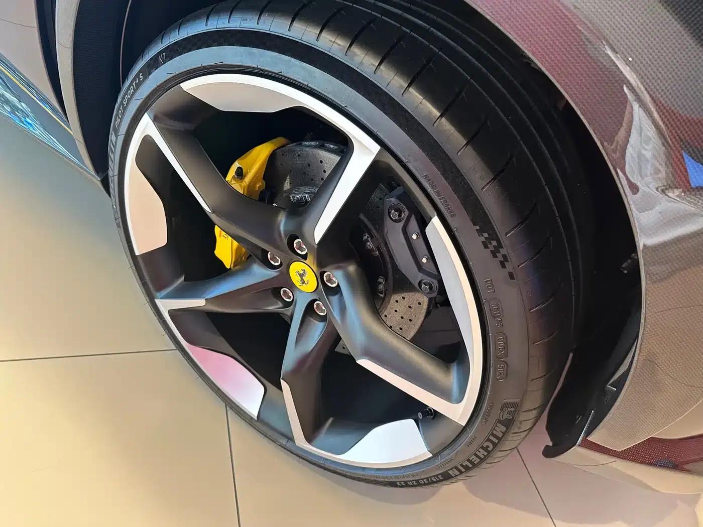 2023 Purosangue 6.5L V12 — миниатюра 11