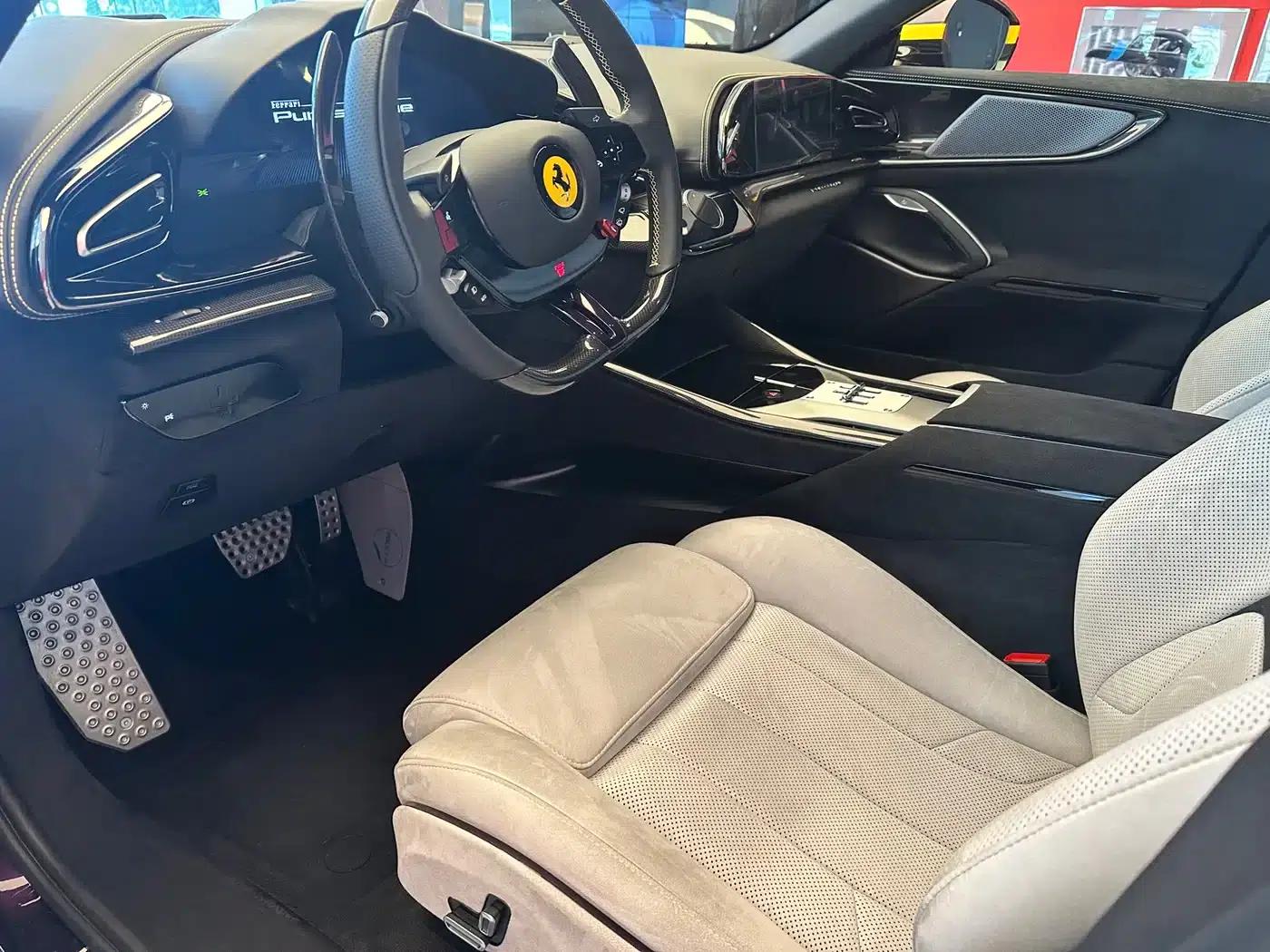 2023 Purosangue 6.5L V12 — миниатюра 3