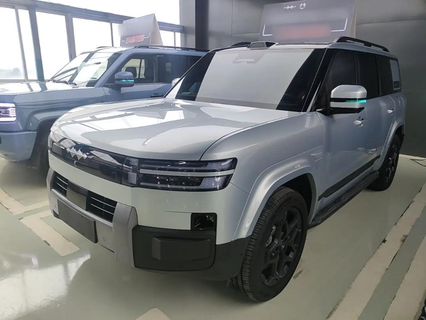 Formula Leopard Tai 7 2025 Model 190 km Four-Wheel Drive Ultra Edition — миниатюра 1