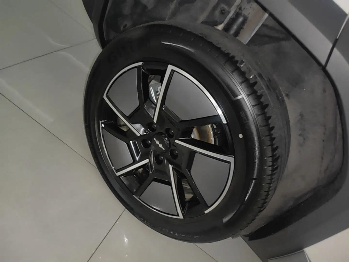 Formula Leopard Titanium 3 2025 501 km All-Wheel Drive Intelligent Driving Max Edition — миниатюра 10