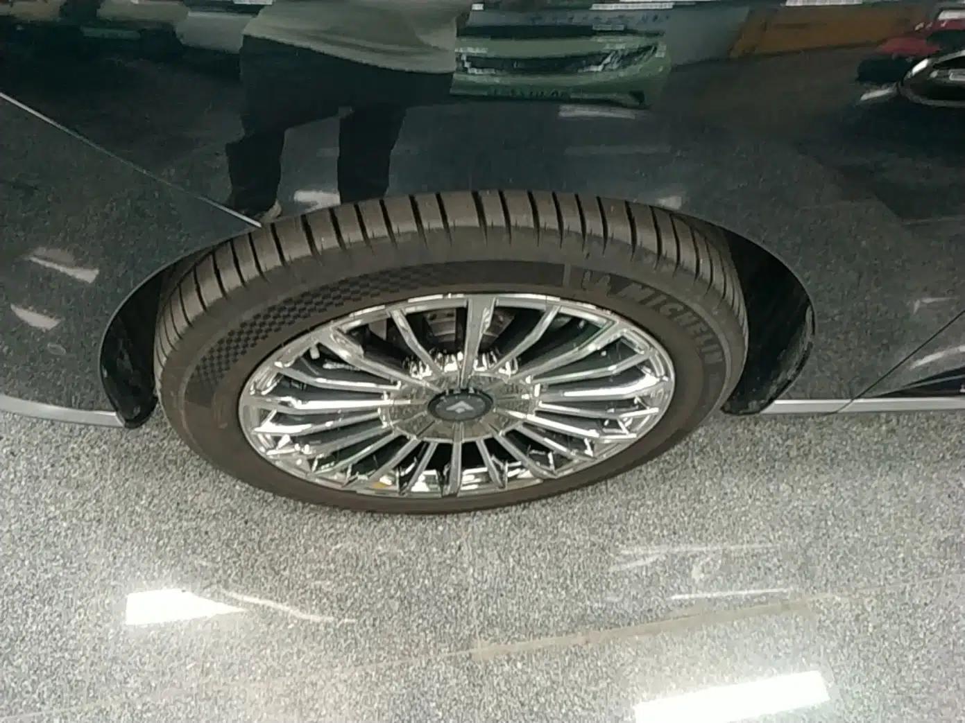 Hyptec HL 2025 Model Revised 350 Max Six-Seater LiDAR Edition — миниатюра 9