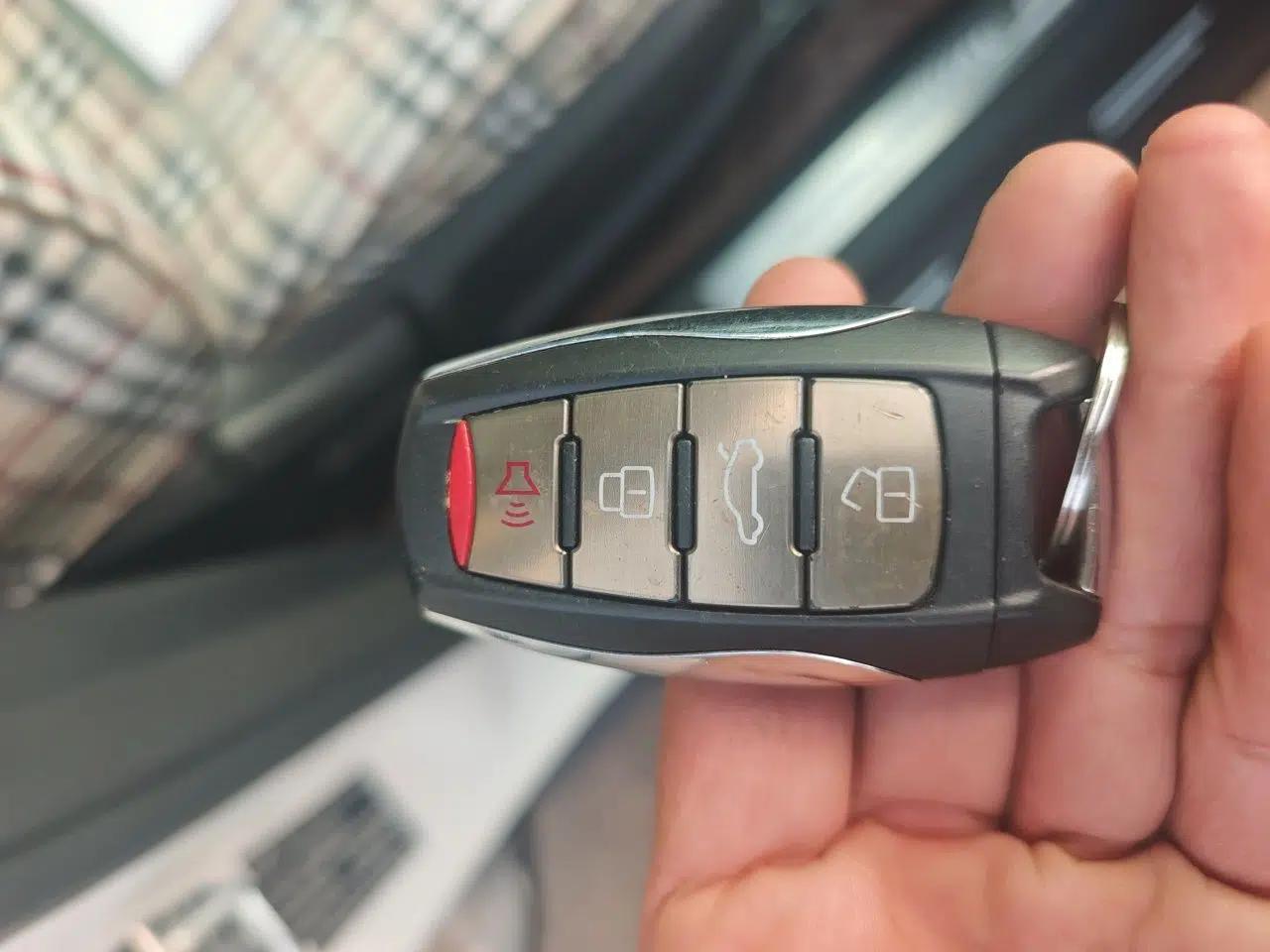 Haval H7 2016 Blue-Label H7 2.0T Automatic Luxury Model — миниатюра 9