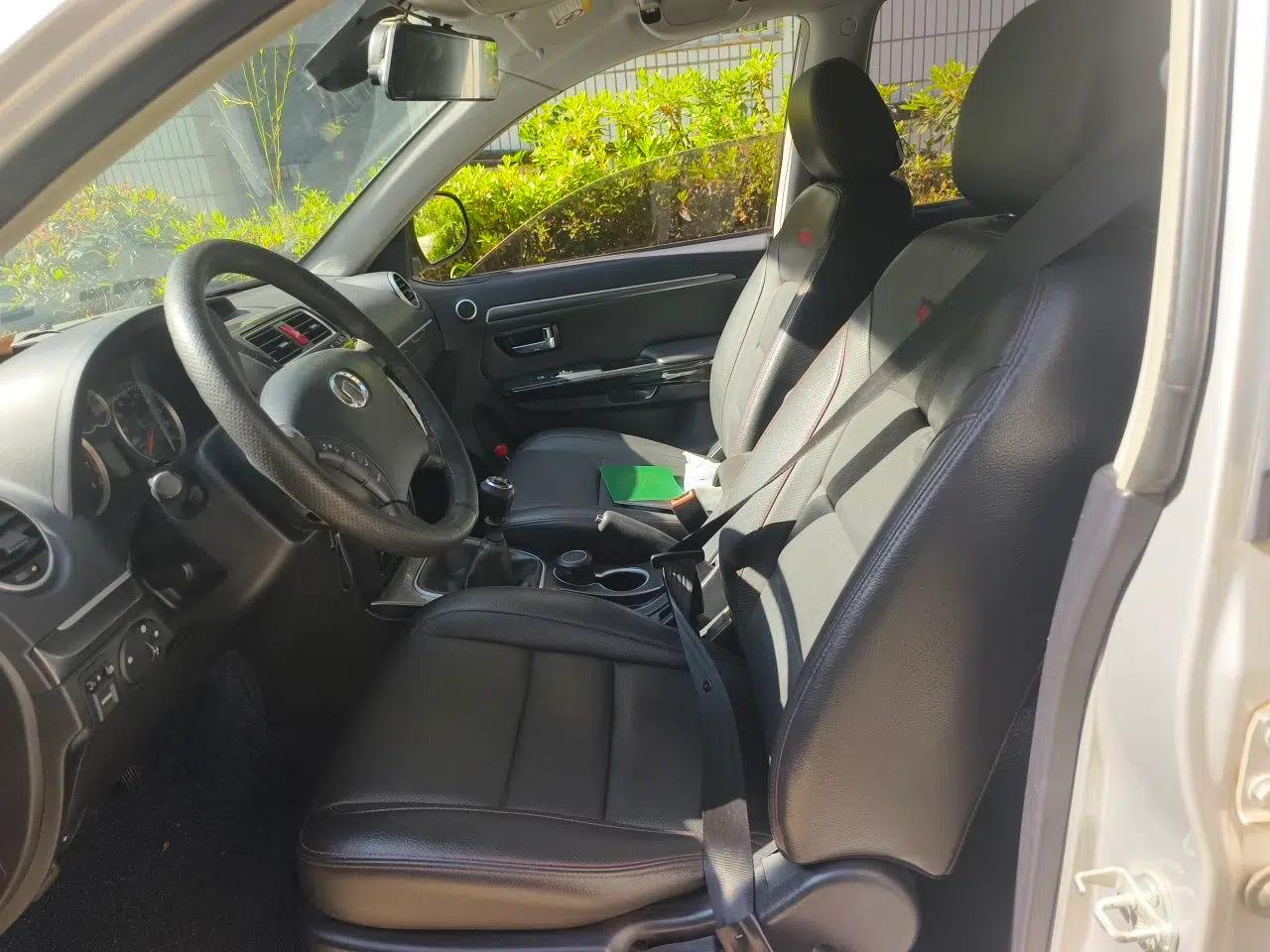 Haval H5 Classic 2013 Zhizun Edition 2.0T Manual 4x4 Elite Model — миниатюра 16