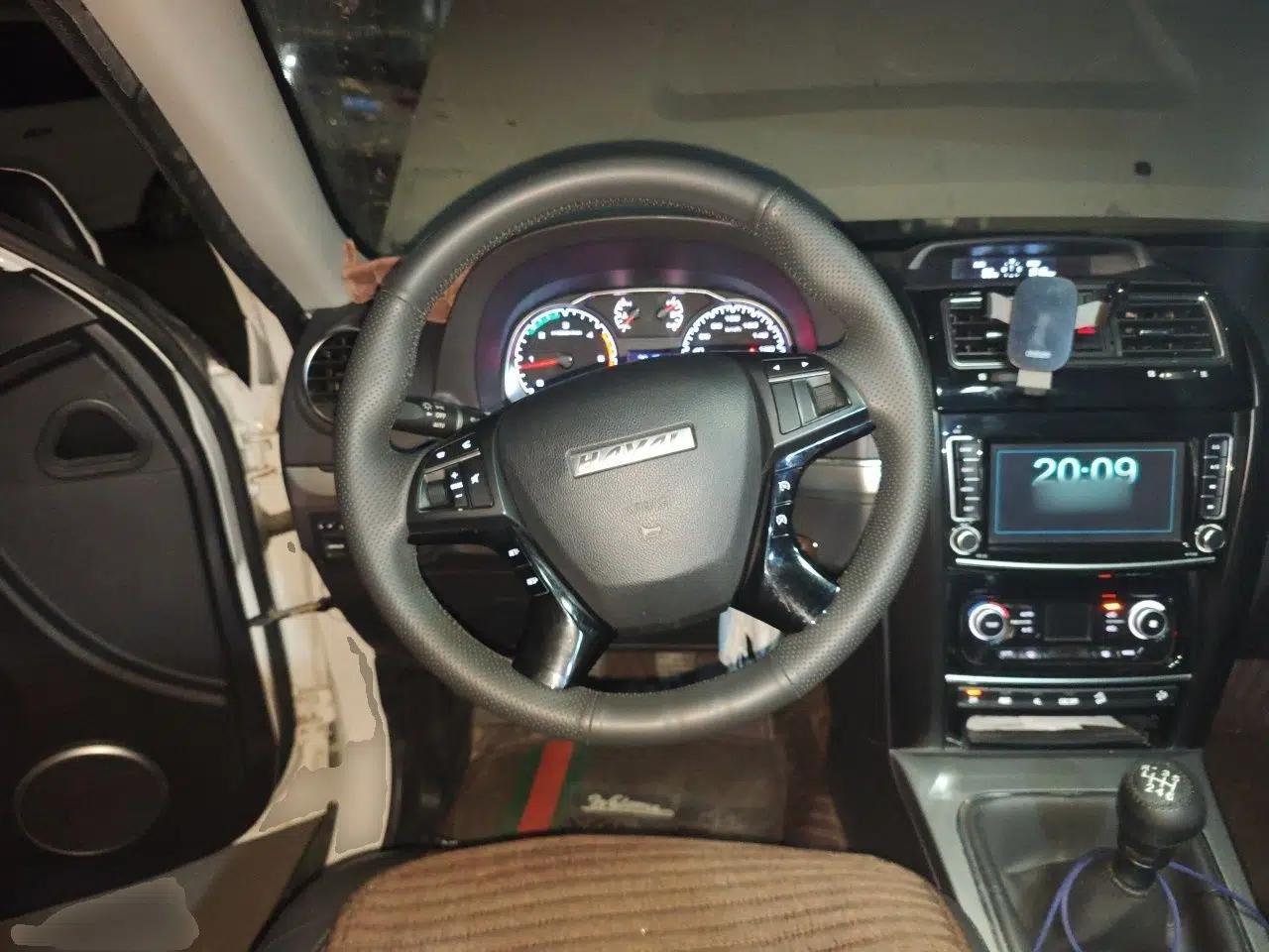 Haval H5 Classic 2018 Classic Edition 2.0T Diesel Manual 4x4 Prestige Model — миниатюра 11