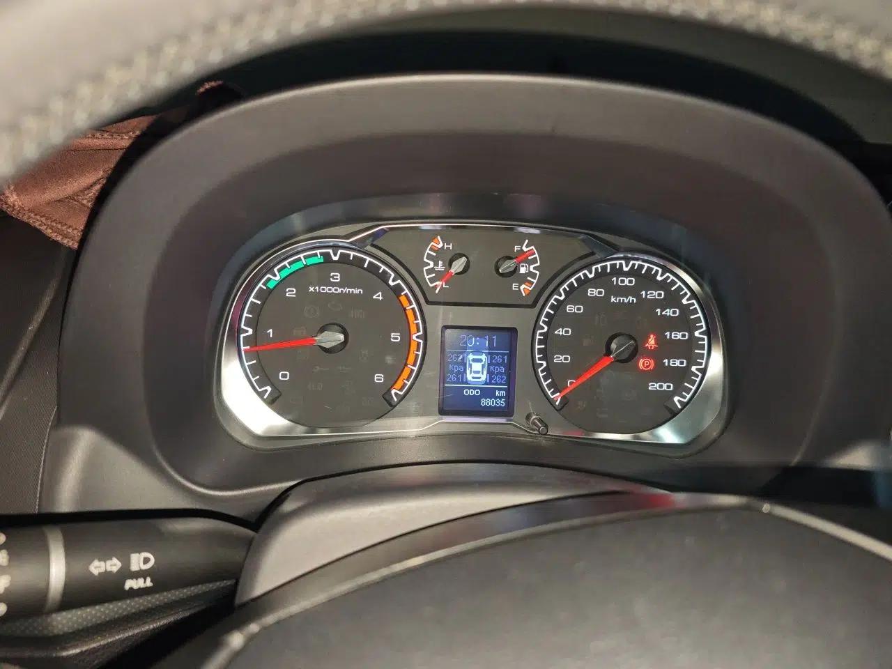Haval H5 Classic 2018 Classic Edition 2.0T Diesel Manual 4x4 Prestige Model — миниатюра 12