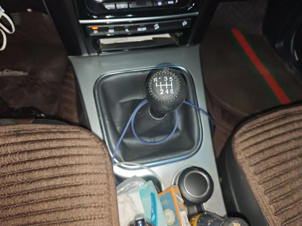 Haval H5 Classic 2018 Classic Edition 2.0T Diesel Manual 4x4 Prestige Model — миниатюра 15