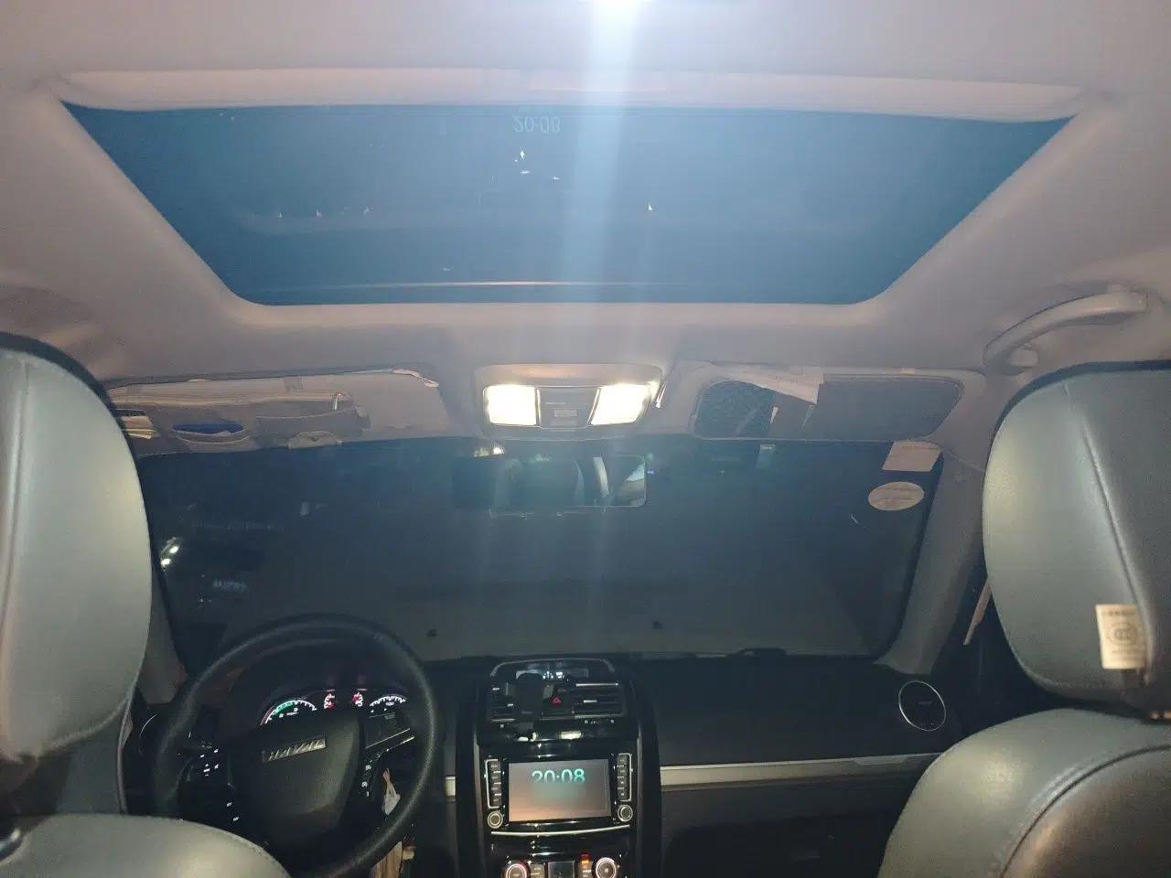 Haval H5 Classic 2018 Classic Edition 2.0T Diesel Manual 4x4 Prestige Model — миниатюра 19