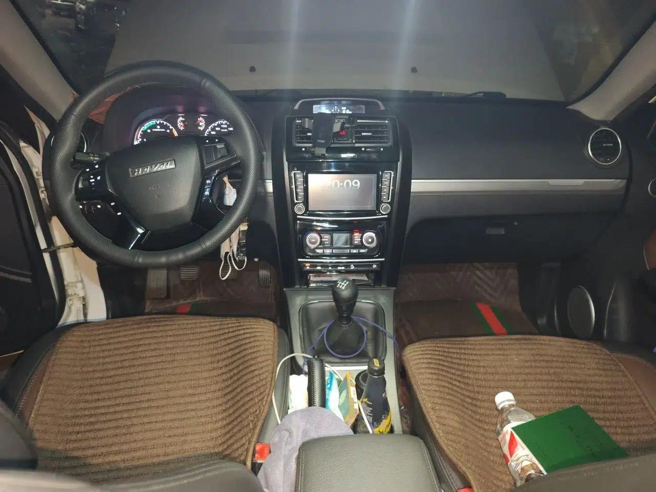 Haval H5 Classic 2018 Classic Edition 2.0T Diesel Manual 4x4 Prestige Model — миниатюра 10