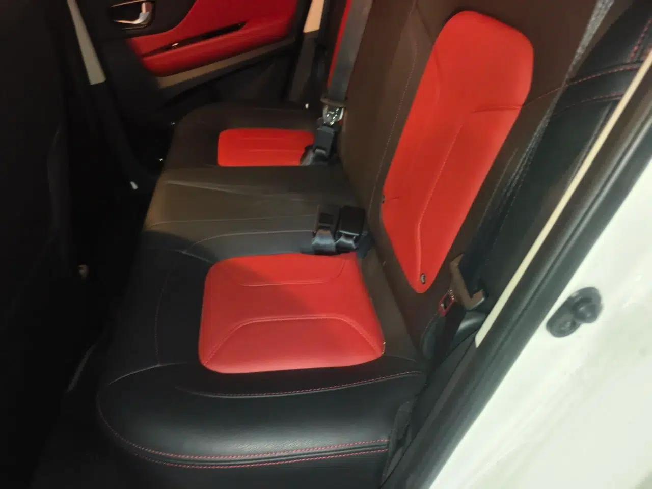 Haval H1 2016 Revised Version Blue Badge 1.5L Manual Comfort Edition — миниатюра 18