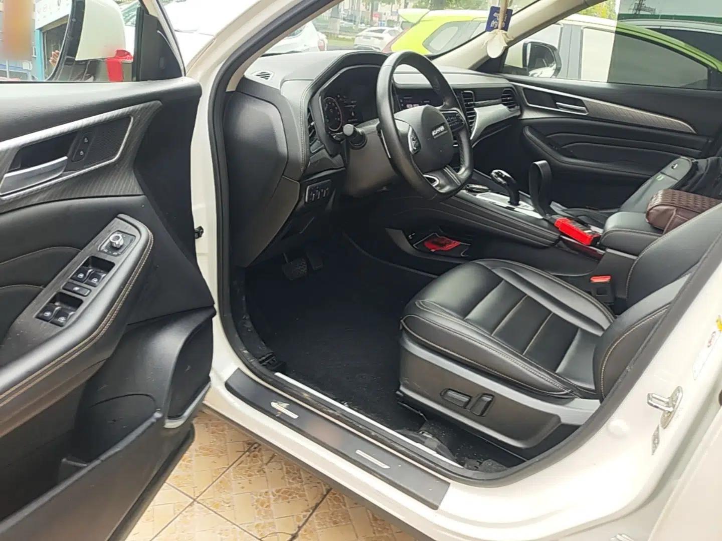 Haval F7x 2021 2.0T Two-Wheel Drive Intelligent Technology Edition — миниатюра 19