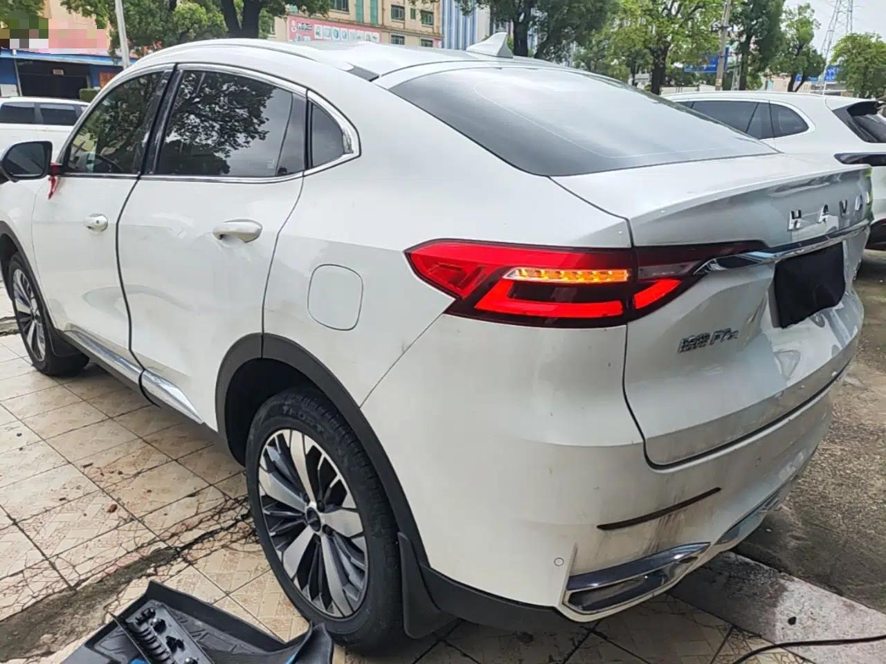 Haval F7x 2021 2.0T Two-Wheel Drive Intelligent Technology Edition — миниатюра 4
