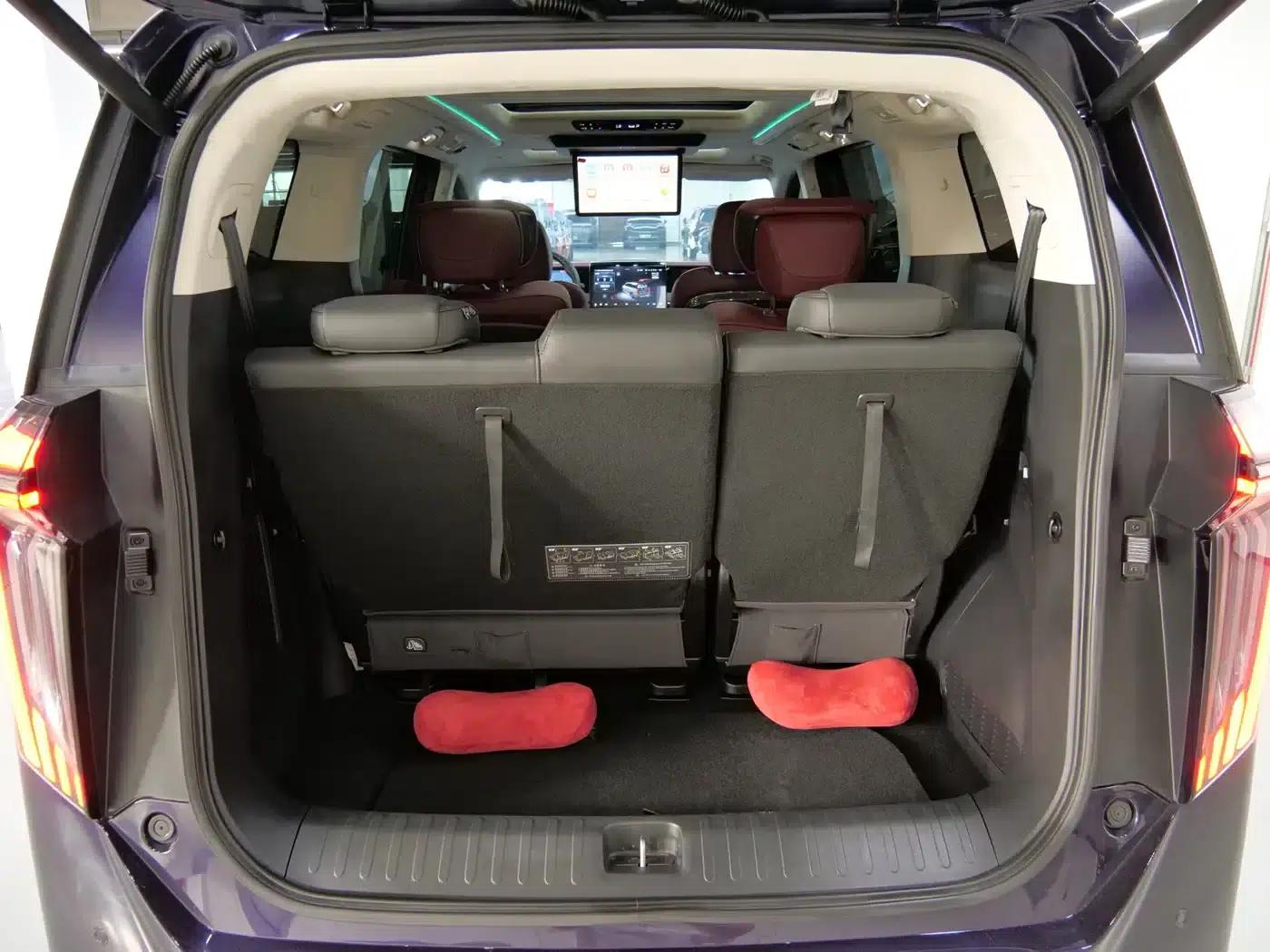 Trumpchi E9 2023 E9 MAX — миниатюра 18