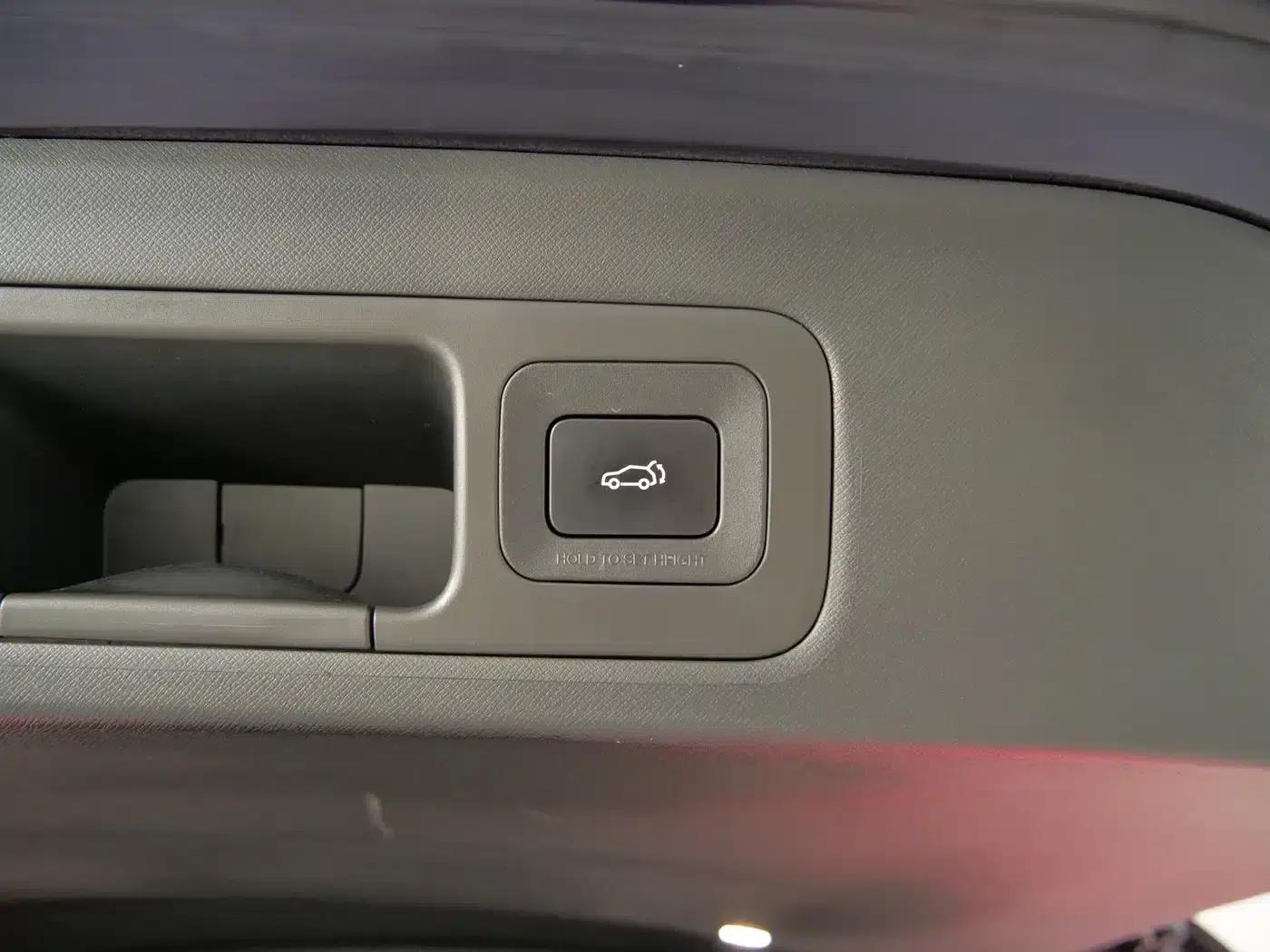 Trumpchi E9 2023 E9 MAX — миниатюра 19
