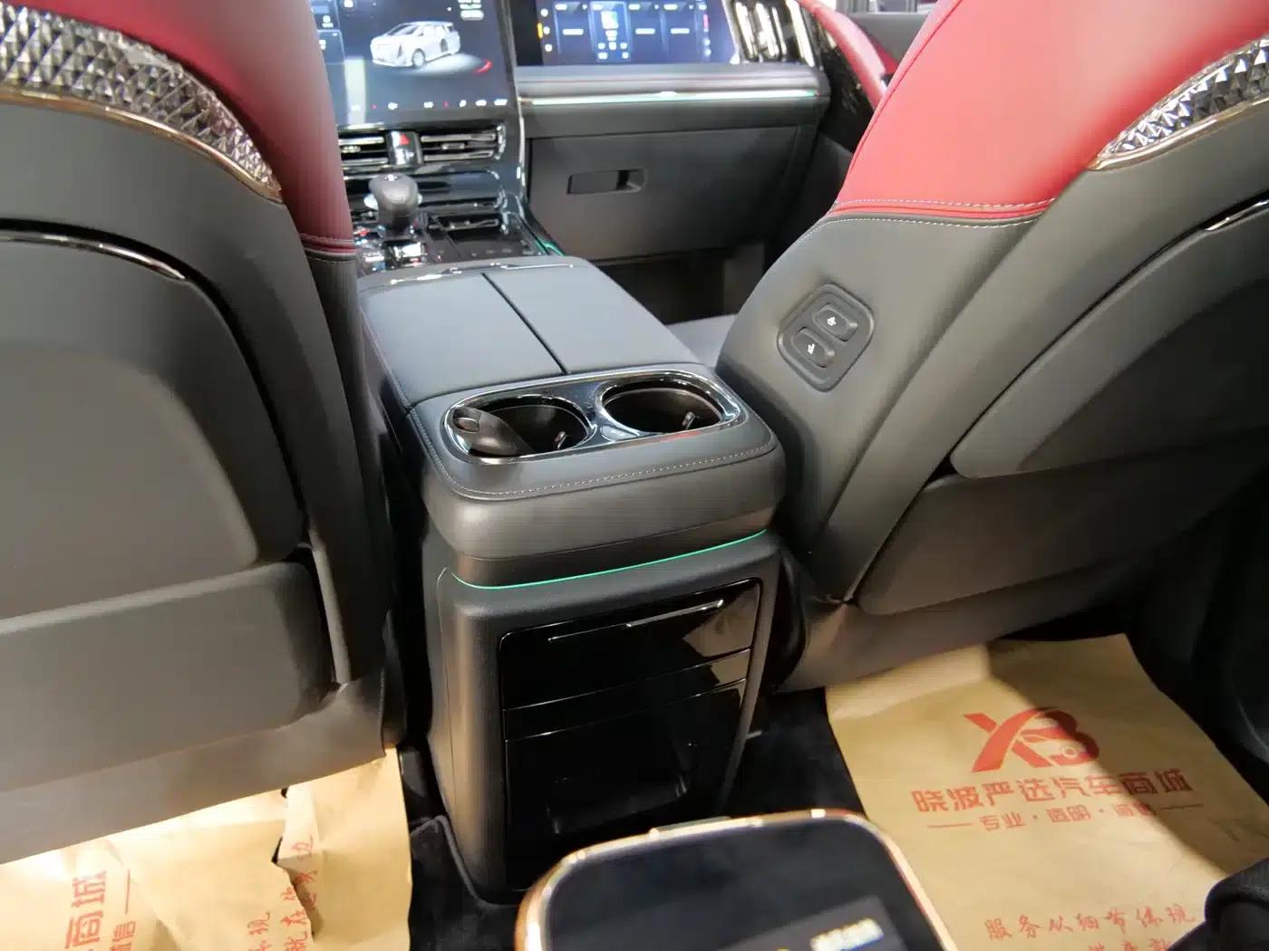 Trumpchi E9 2023 E9 MAX — миниатюра 10