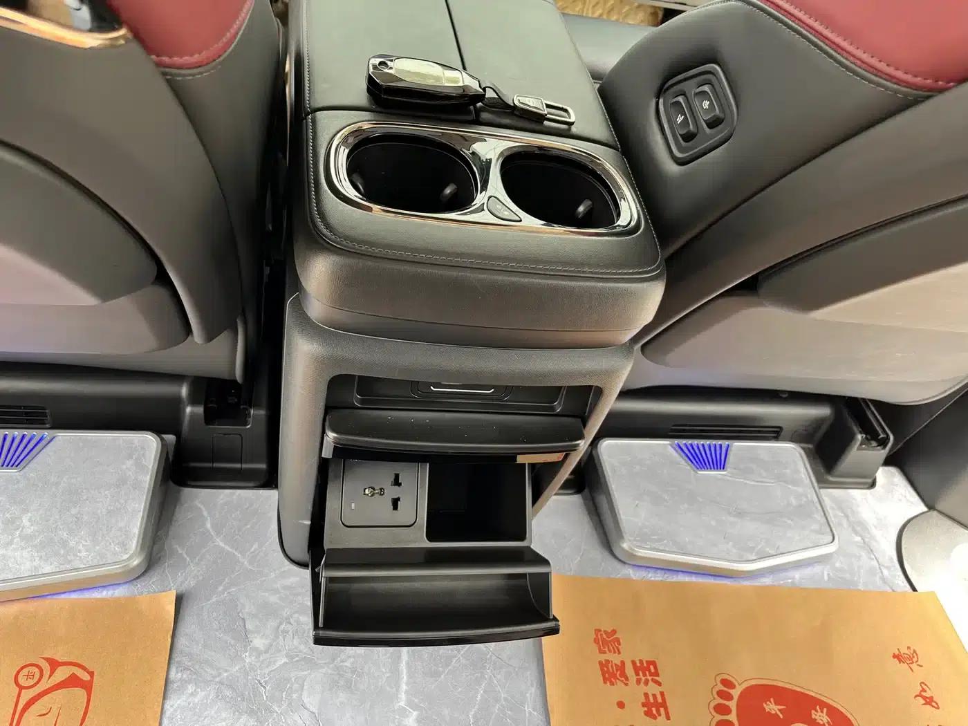 Trumpchi E9 2024 E9 Master Edition — миниатюра 15