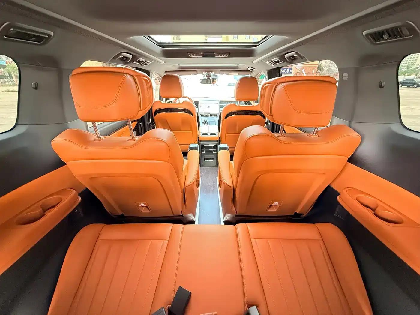 Trumpchi E9 2025 Model: E9 Super Fast Charging Premium — миниатюра 20