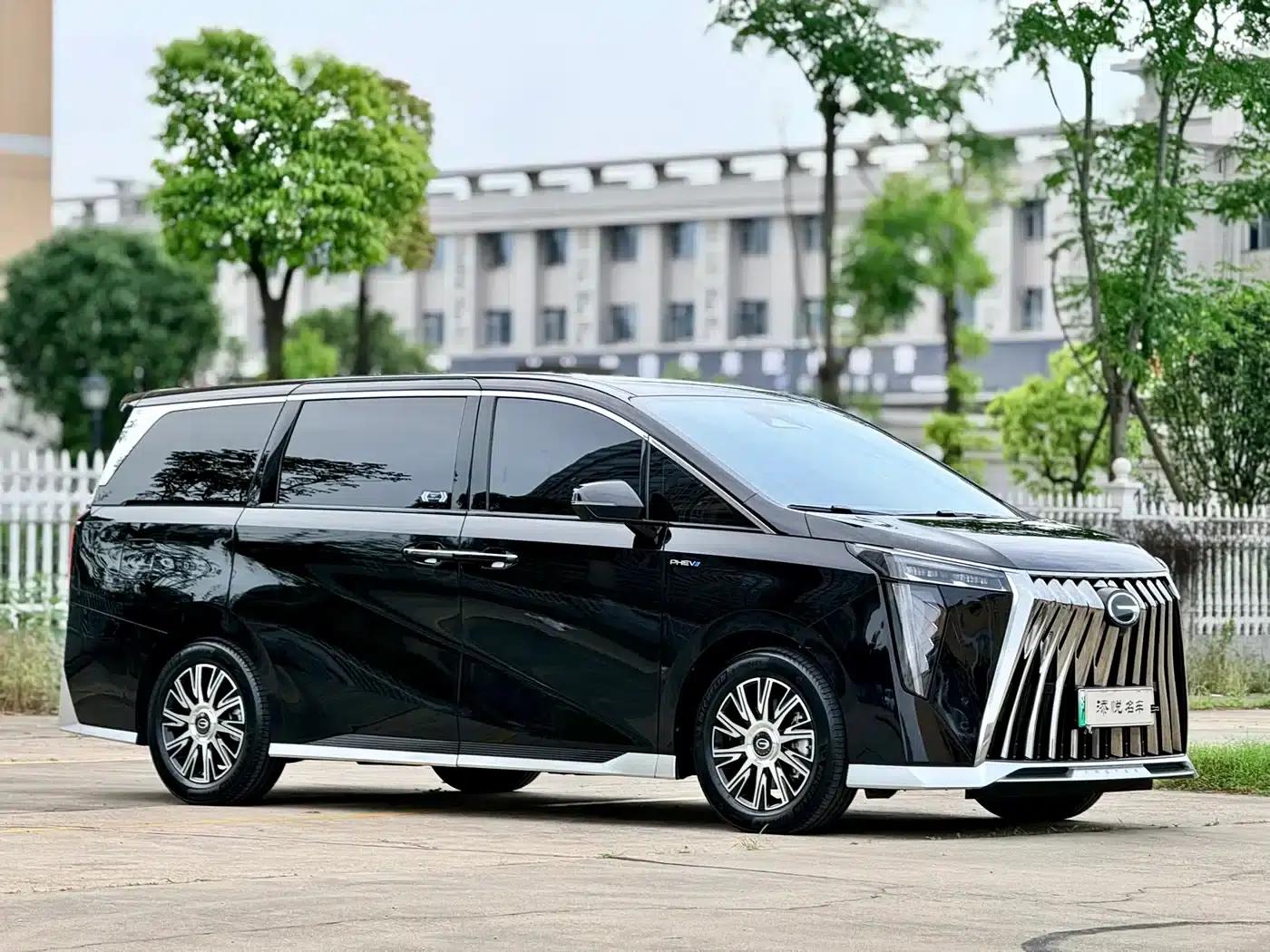 Trumpchi E9 2025 Model: E9 Super Fast Charging Premium — миниатюра 3