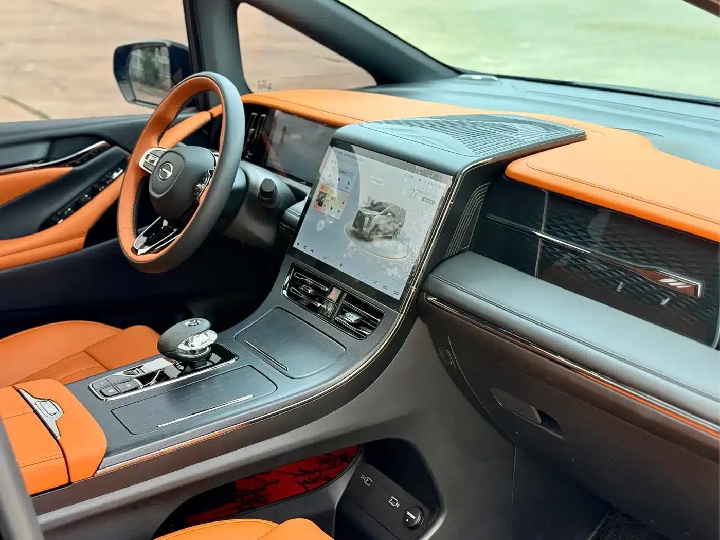 Trumpchi E9 2025 Model: E9 Super Fast Charging Premium — миниатюра 21