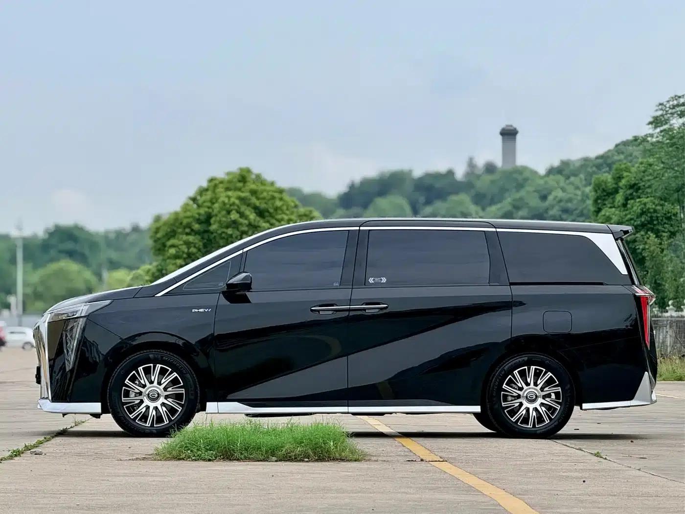 Trumpchi E9 2025 Model: E9 Super Fast Charging Premium — миниатюра 4