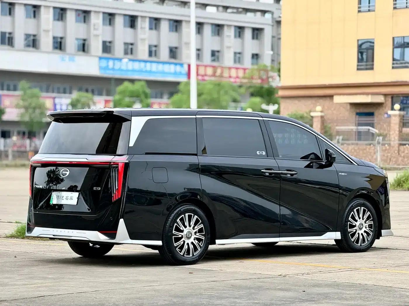 Trumpchi E9 2025 Model: E9 Super Fast Charging Premium — миниатюра 7