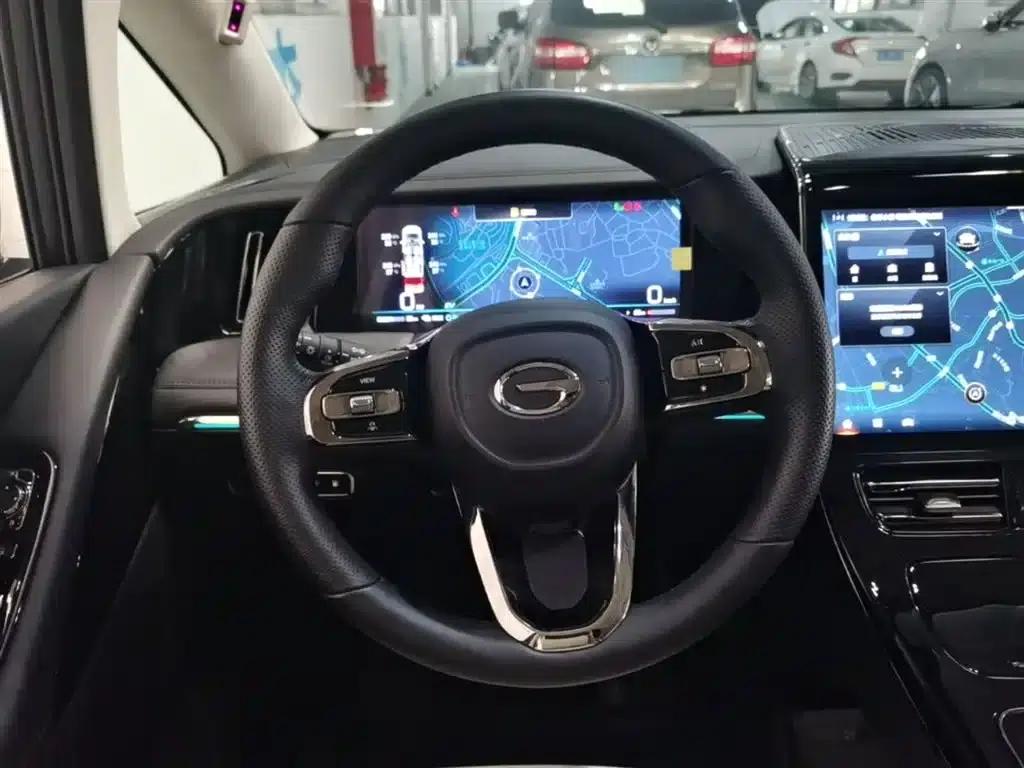 Trumpchi E9 2023 E9 MAX — миниатюра 17
