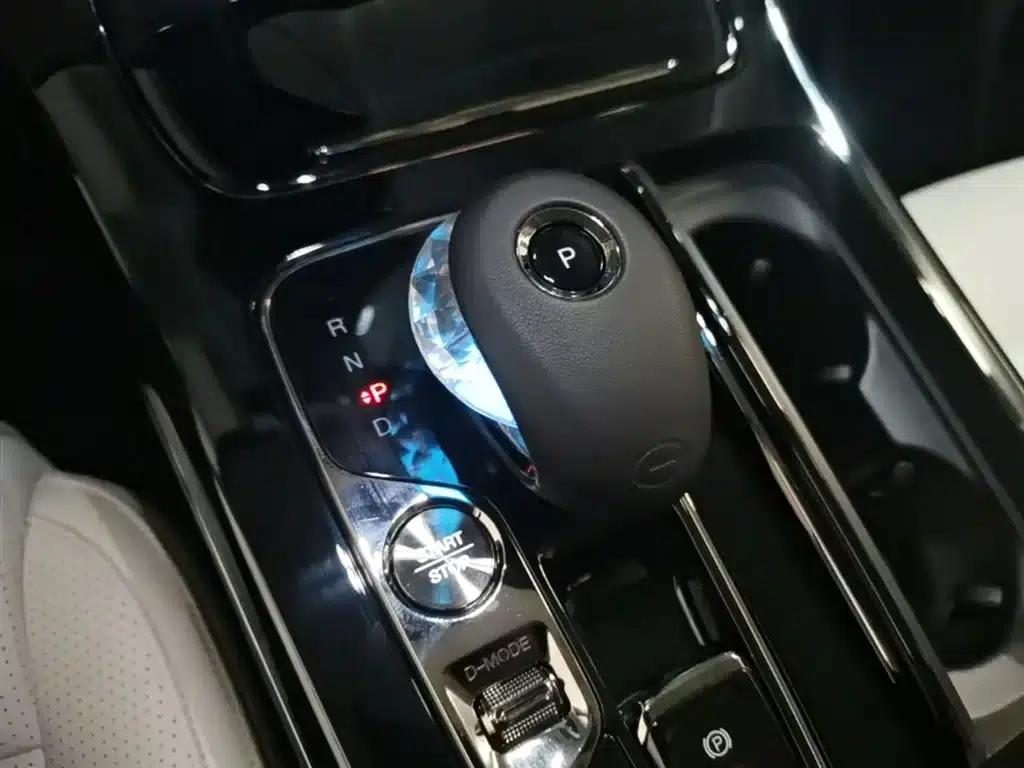 Trumpchi E9 2023 E9 MAX — миниатюра 21