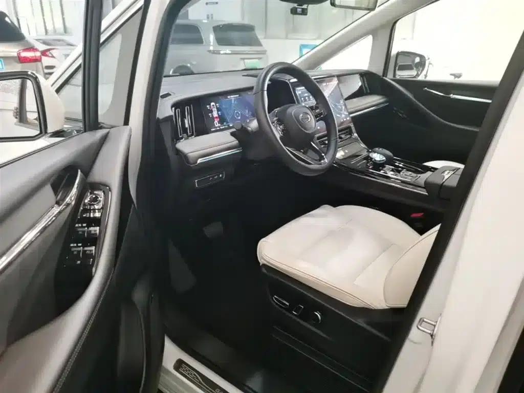 Trumpchi E9 2023 E9 MAX — миниатюра 23