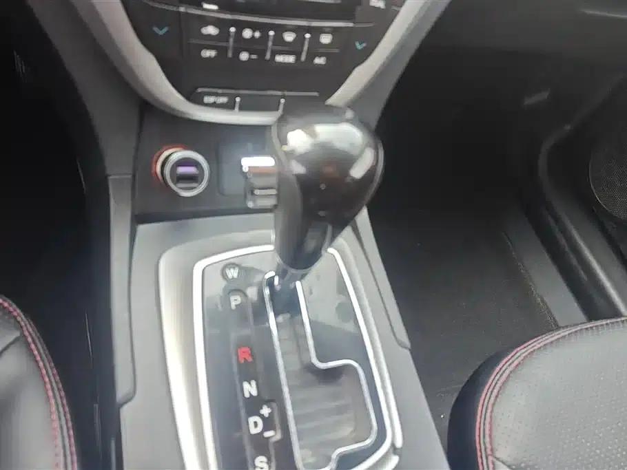 Trumpchi GS5 2014 2.0L Automatic 2WD Premium Edition — миниатюра 16