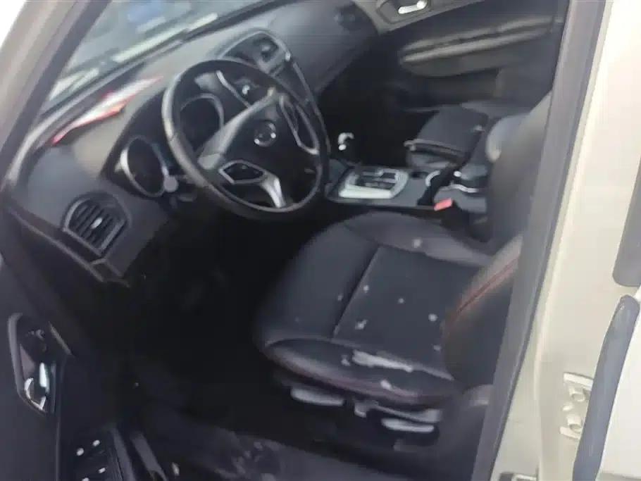 Trumpchi GS5 2014 2.0L Automatic 2WD Premium Edition — миниатюра 9