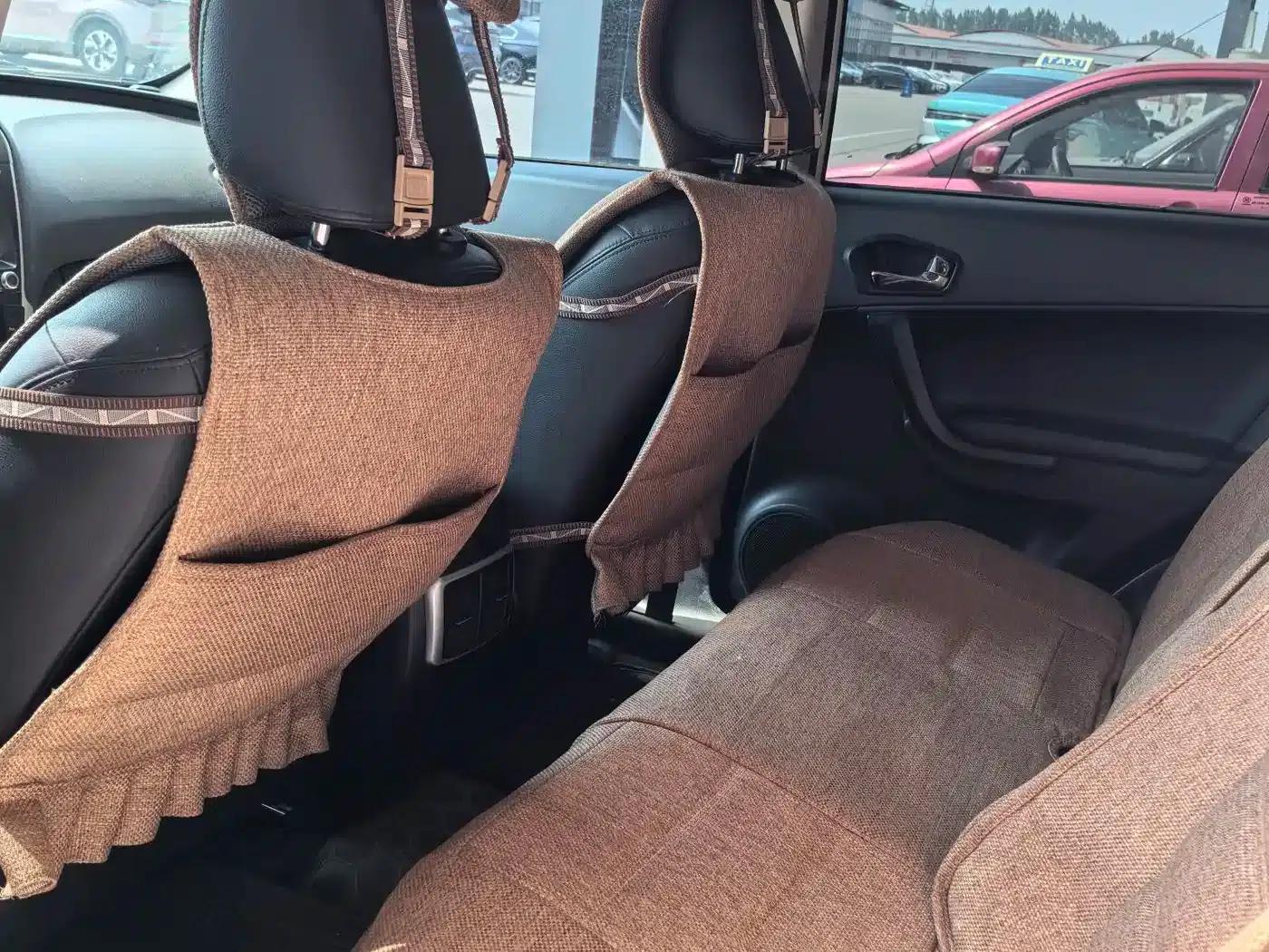 Trumpchi GS5 2012 2.0L Manual 2WD Anniversary Limited Edition — миниатюра 8