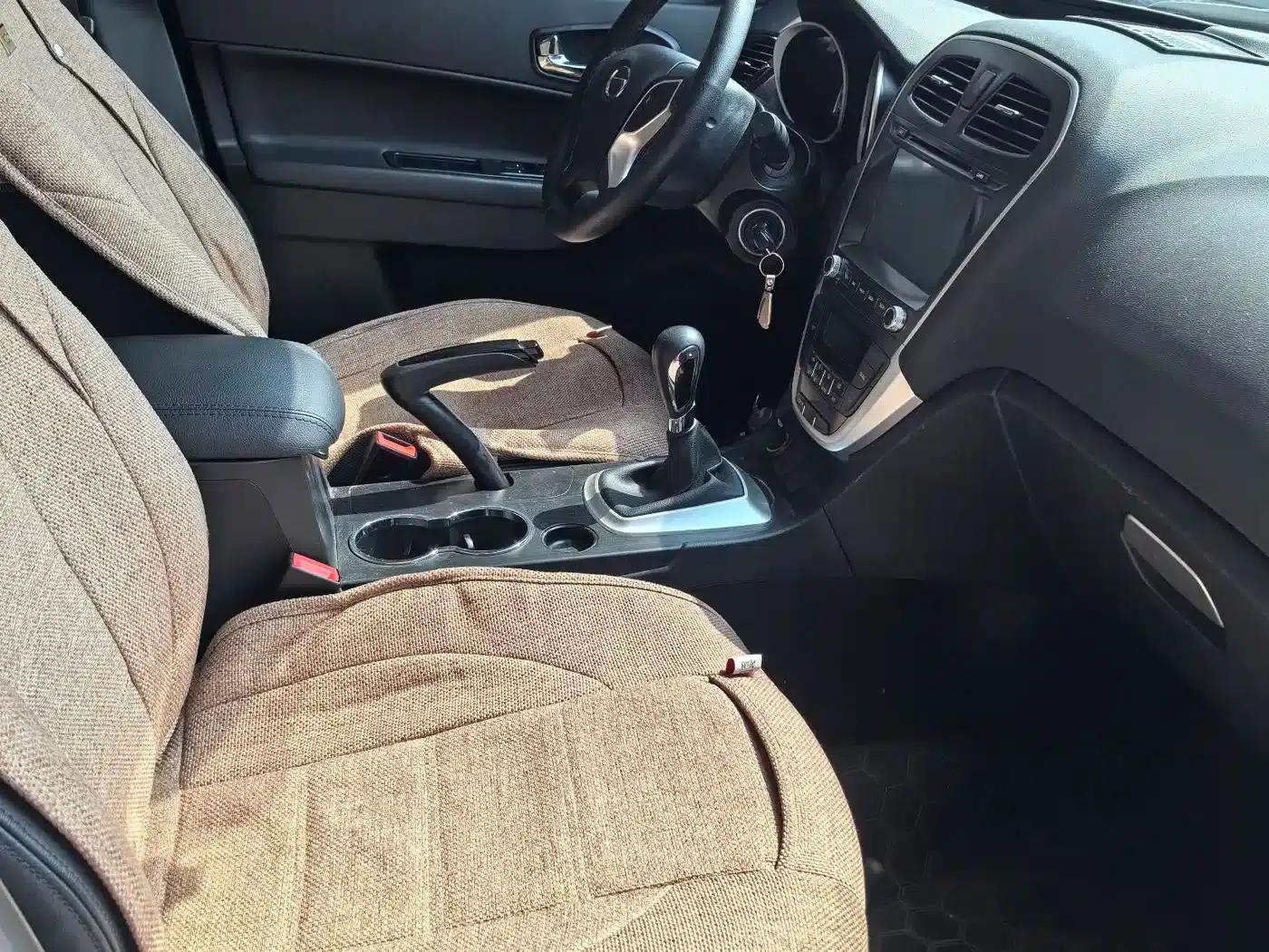 Trumpchi GS5 2012 2.0L Manual 2WD Anniversary Limited Edition — миниатюра 9
