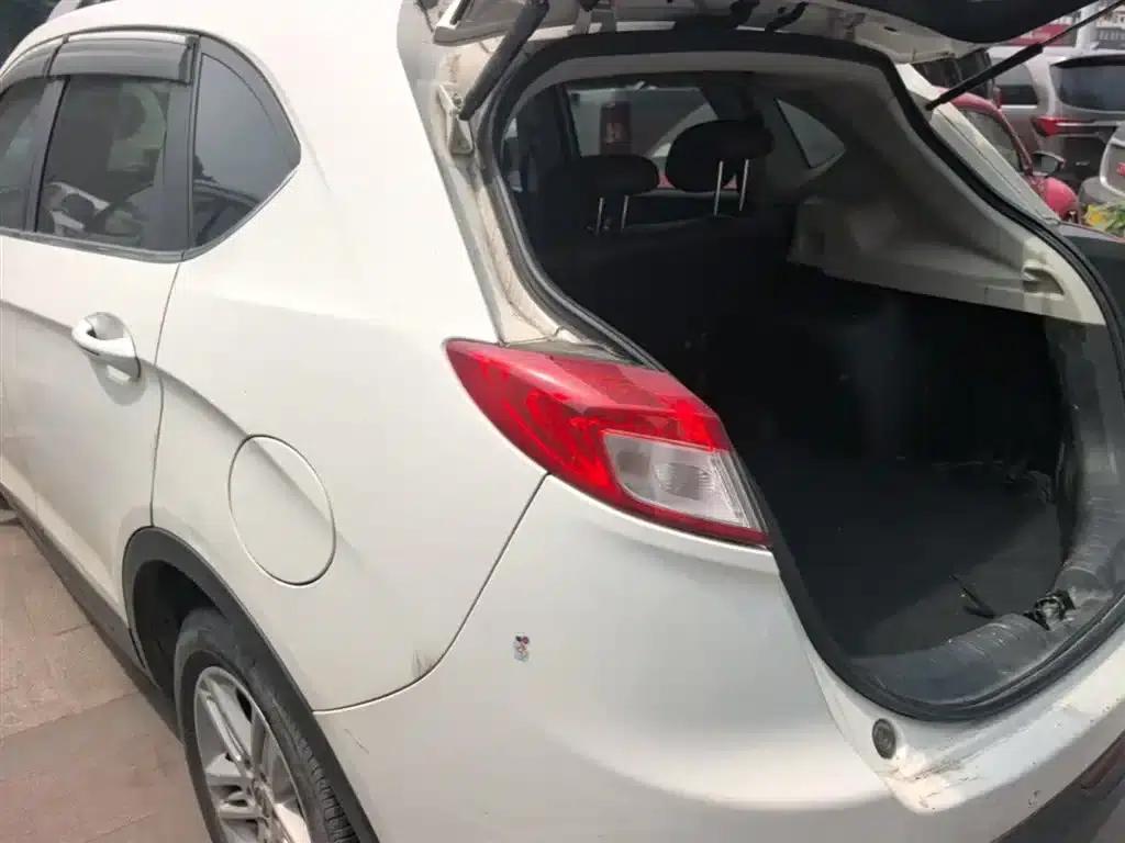 Trumpchi GS5 2014 2.0L Automatic 2WD Premium Edition — миниатюра 5