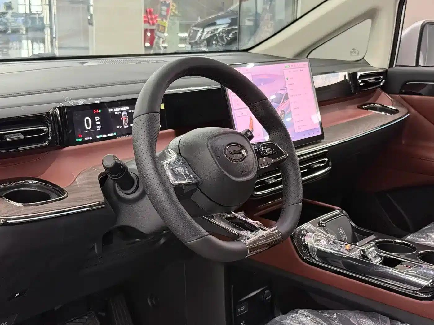 Trumpchi E8 PHEV 2024 Model 150km Dragon Soaring Starry Night+ — миниатюра 5