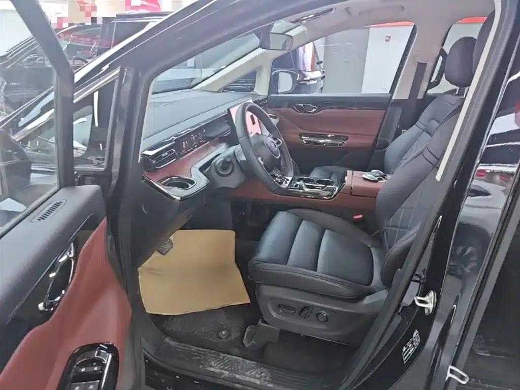 Trumpchi E8 PHEV 2024 Model 150km MAX+ — миниатюра 16