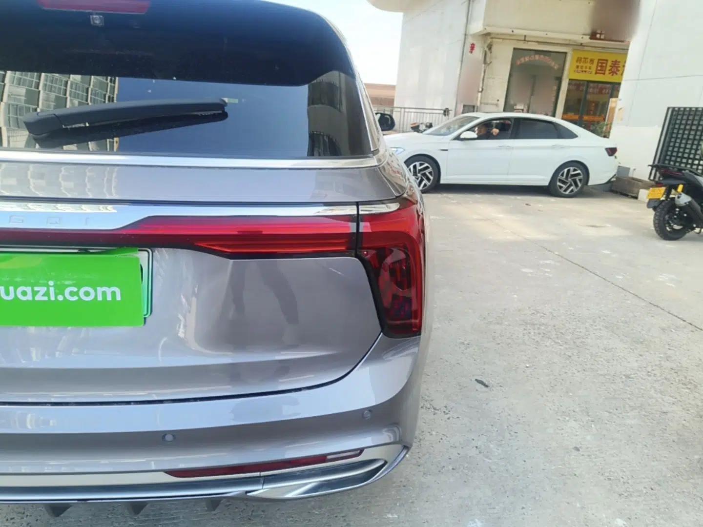 Hongqi E-HS9 2021 510 km Range Flagway Edition Six Seats — миниатюра 7