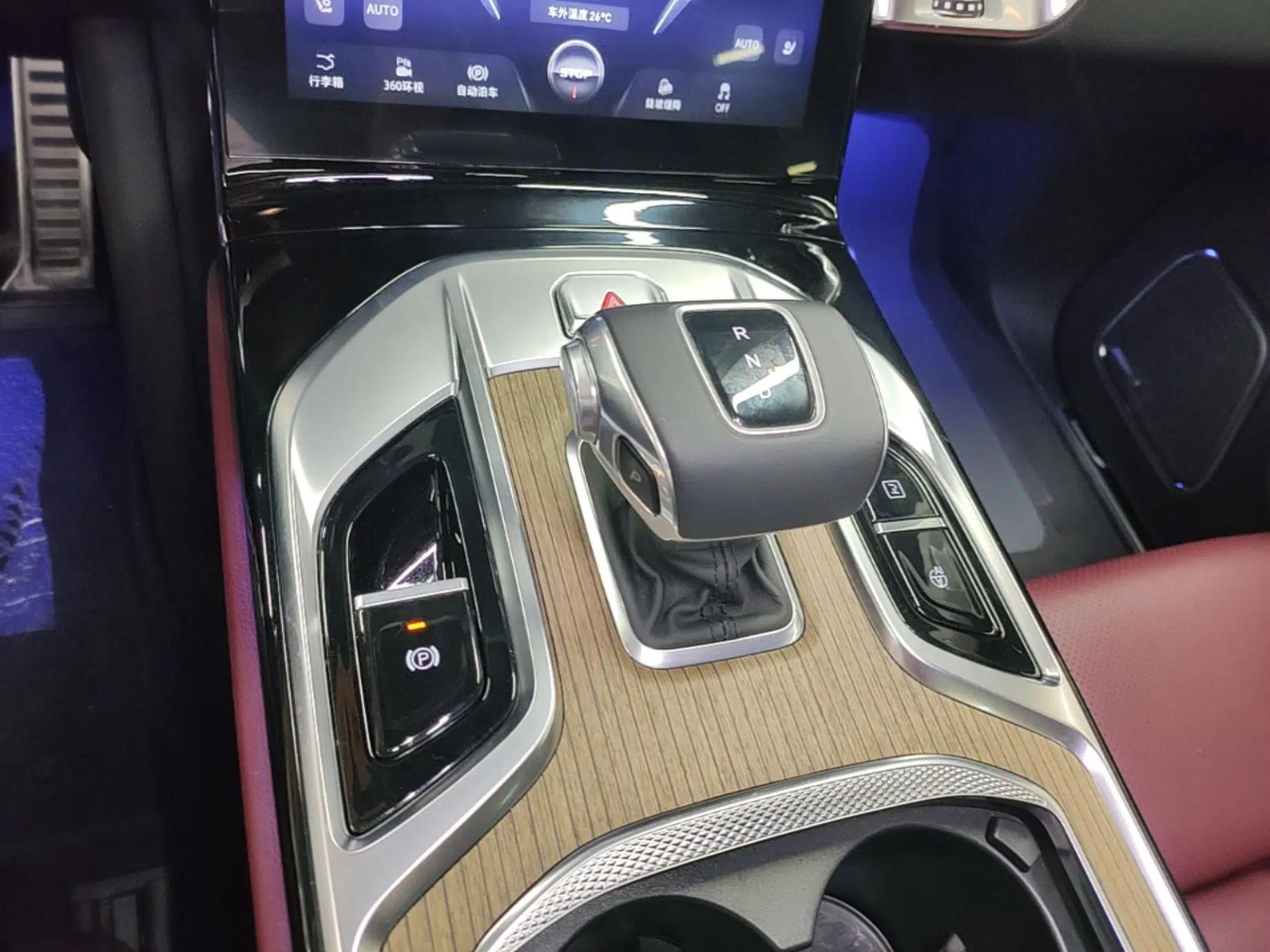 Hongqi E-HS9 2022 660 km Range Flagway Edition Six Seats — миниатюра 16