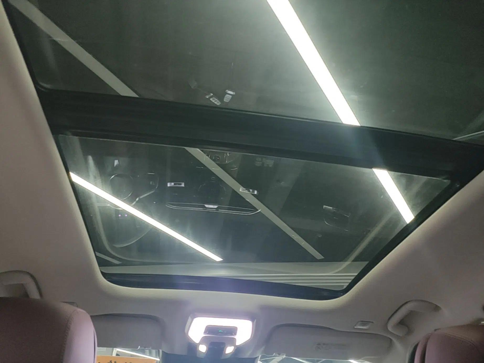 Hongqi E-HS9 2022 660 km Range Flagway Edition Six Seats — миниатюра 20