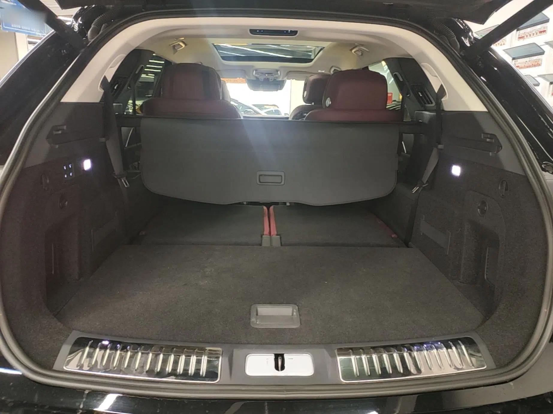 Hongqi E-HS9 2022 690 km Range Flagship Edition Six Seats — миниатюра 21