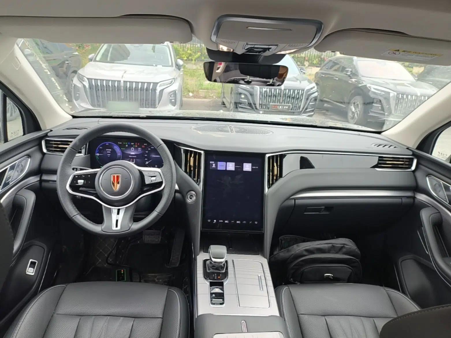 Hongqi HS7 PHEV 2024 2.0T PHEV Four-Wheel Drive Flagship Edition 6 Seats — миниатюра 13