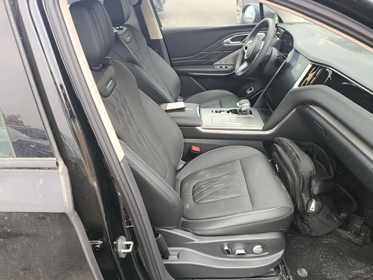 Hongqi HS7 PHEV 2024 2.0T PHEV Four-Wheel Drive Flagship Edition 6 Seats — миниатюра 23