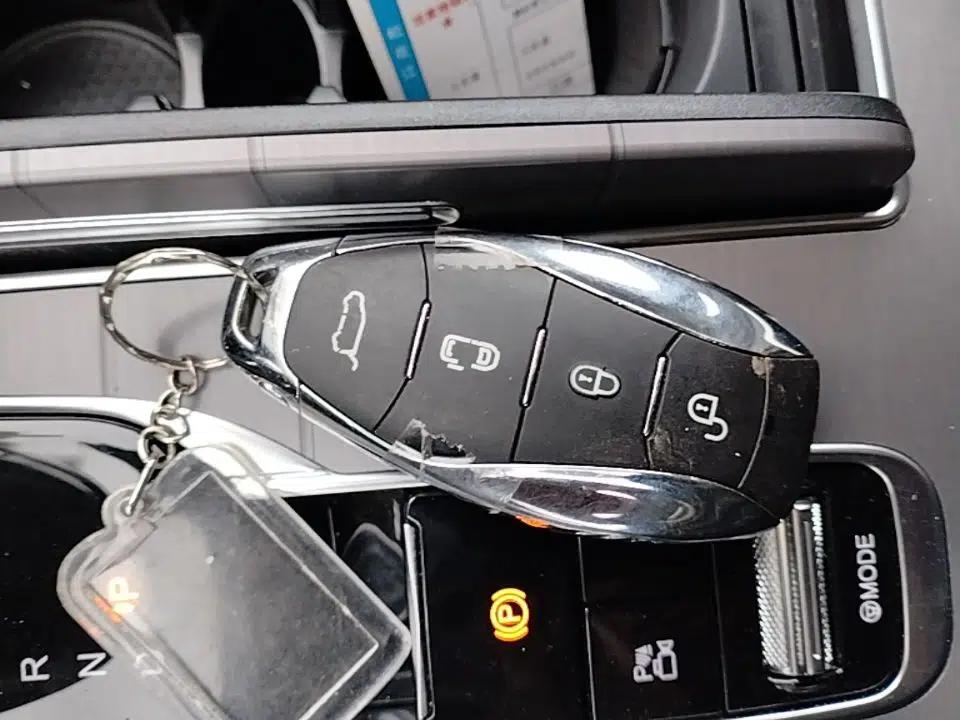 Hongqi HS7 PHEV 2024 2.0T PHEV Four-Wheel Drive Flagship Edition 6 Seats — миниатюра 12