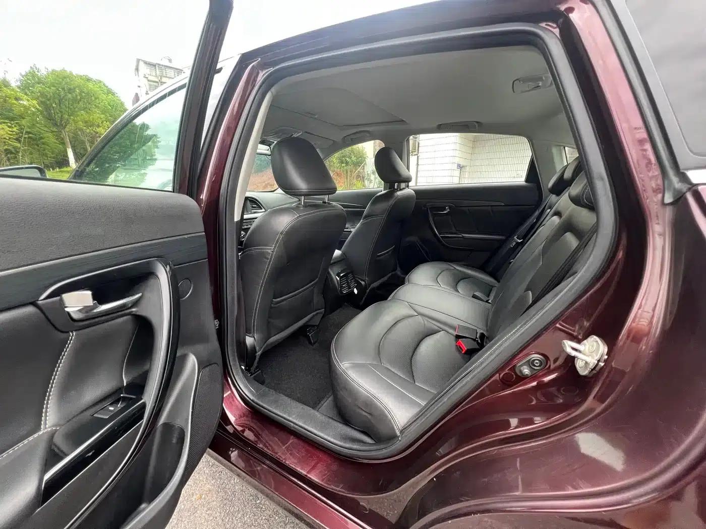 Trumpchi GA6 2015 1.8T DCT Supreme Edition — миниатюра 7
